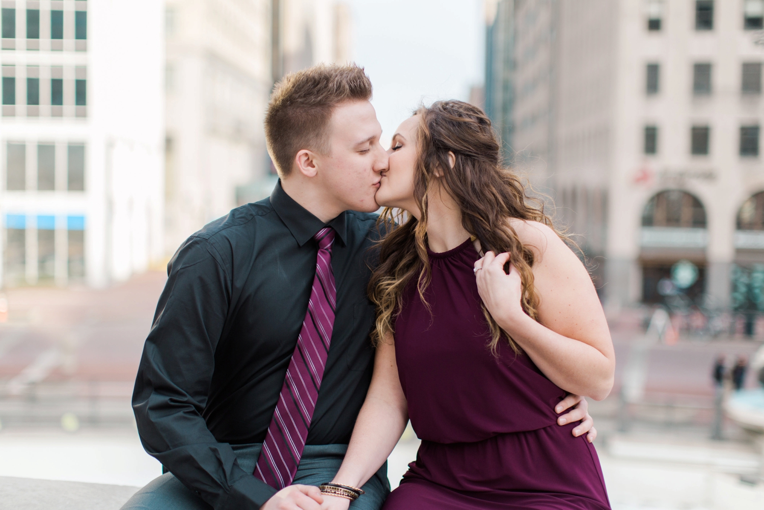 downtown-indianapolis-engagement-shoot_5977.jpg