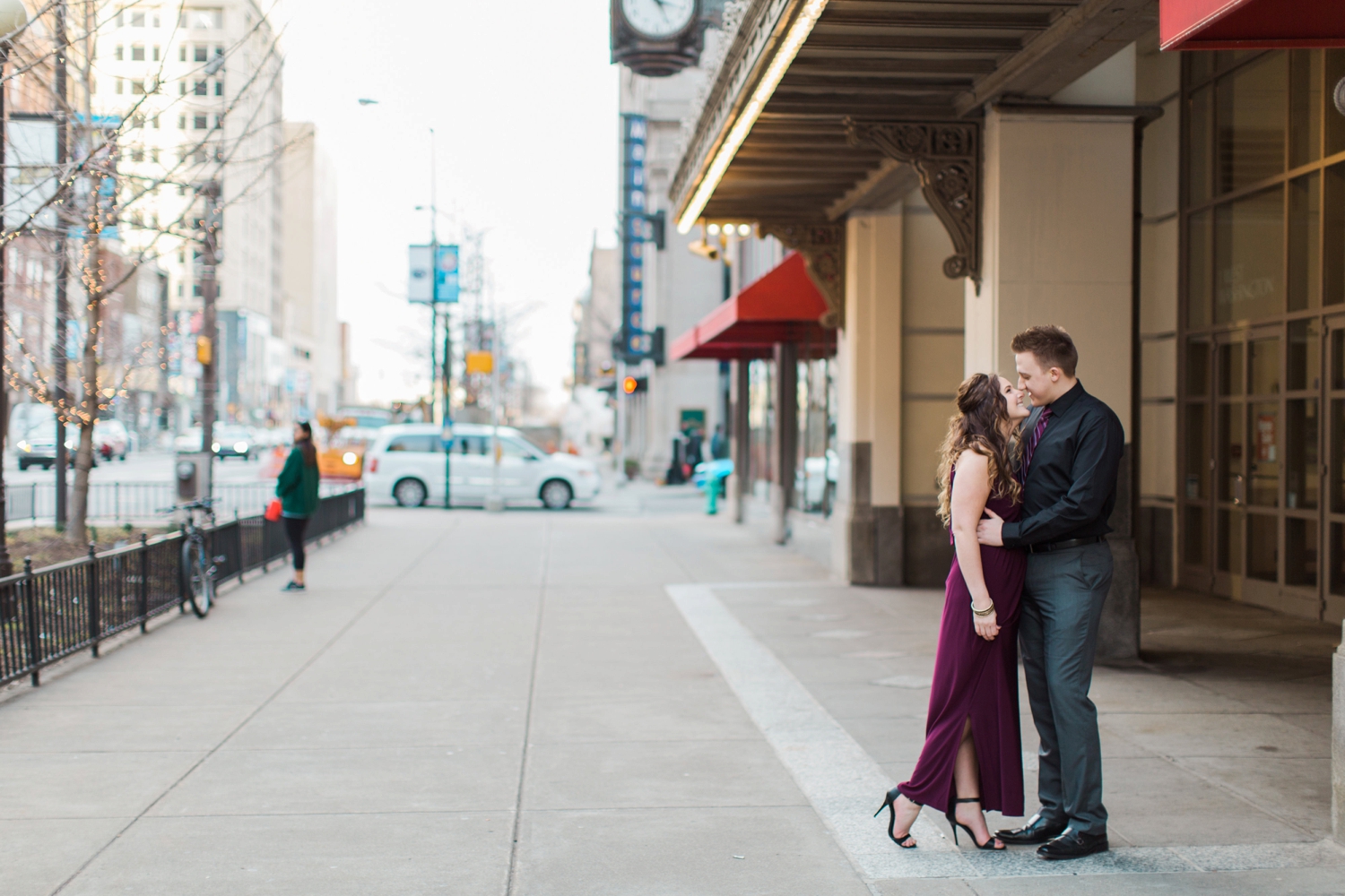 downtown-indianapolis-engagement-shoot_5988.jpg