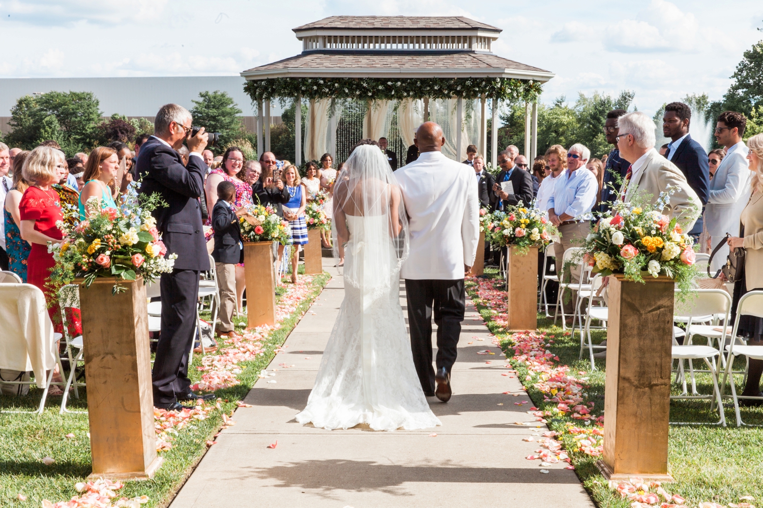 Wedding-at-The-Savannah-Center-West-Chester-Ohio-Photography-Chloe-Luka-Photography_7484.jpg