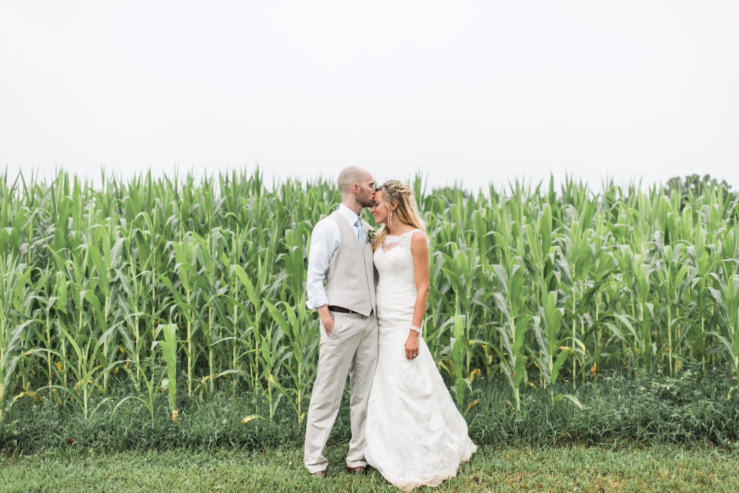 Barn-on-Maryland-Ridge-Indiana-Wedding-Photography-Chloe-Luka-Photography_7919.jpg