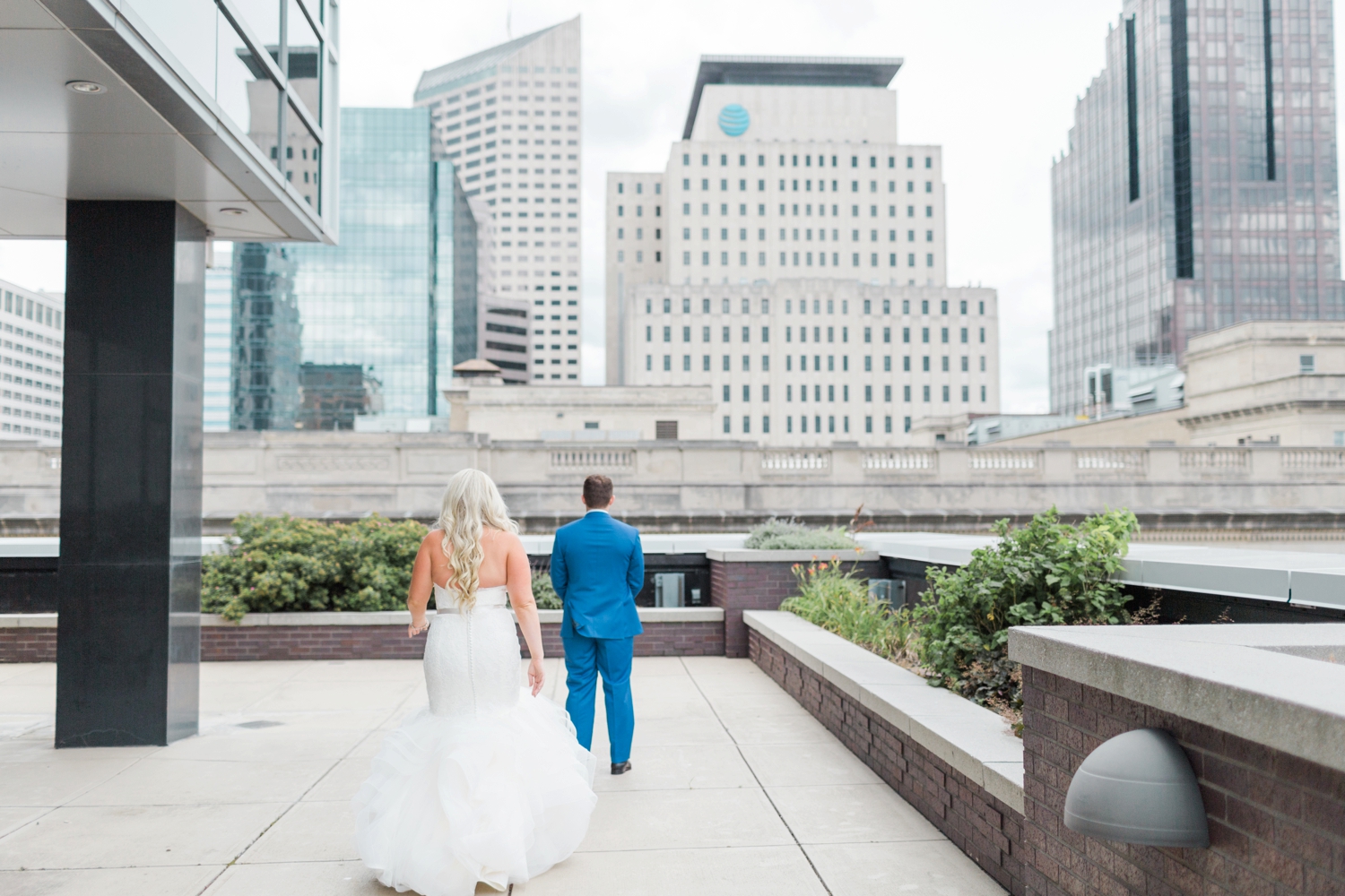 regions-tower-rooftop-wedding-downtown-indianapolis_0708.jpg