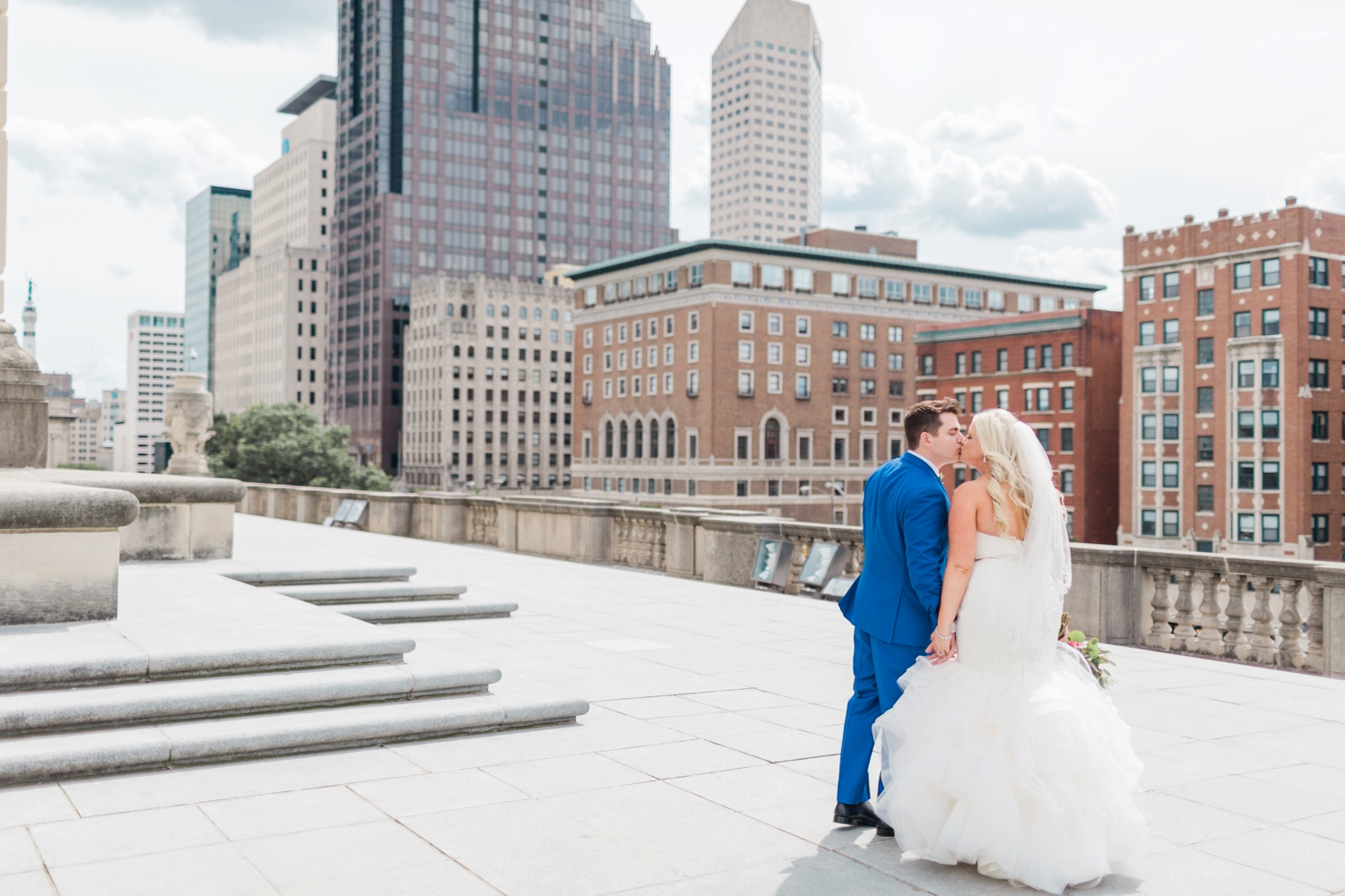 regions-tower-rooftop-wedding-downtown-indianapolis_0765.jpg