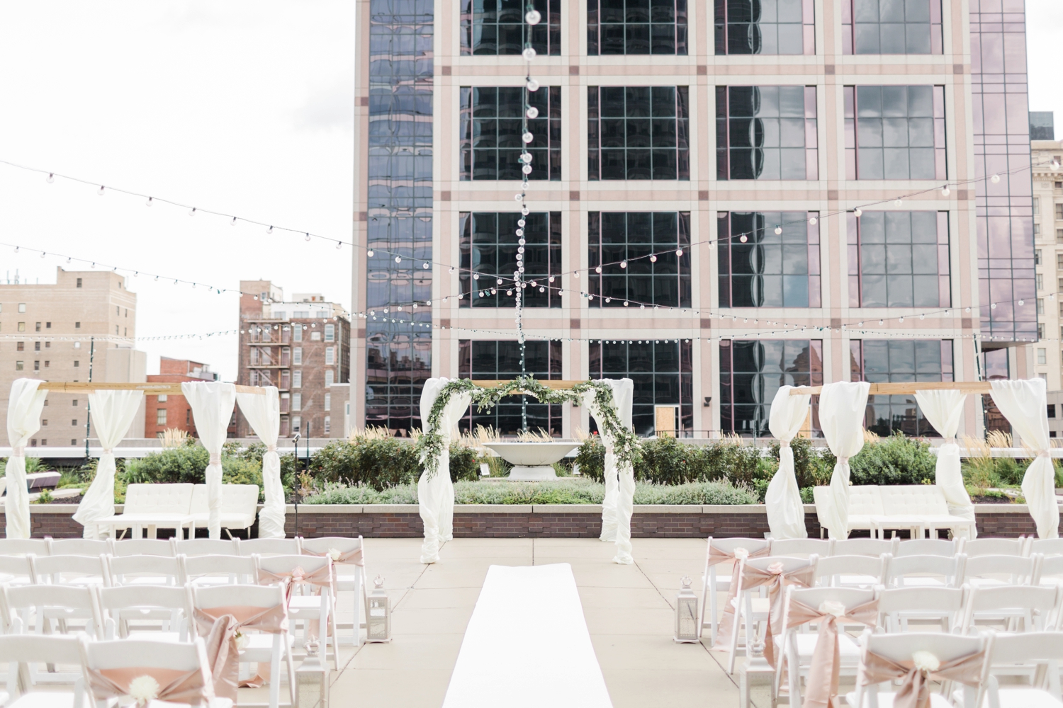 regions-tower-rooftop-wedding-downtown-indianapolis_0796.jpg