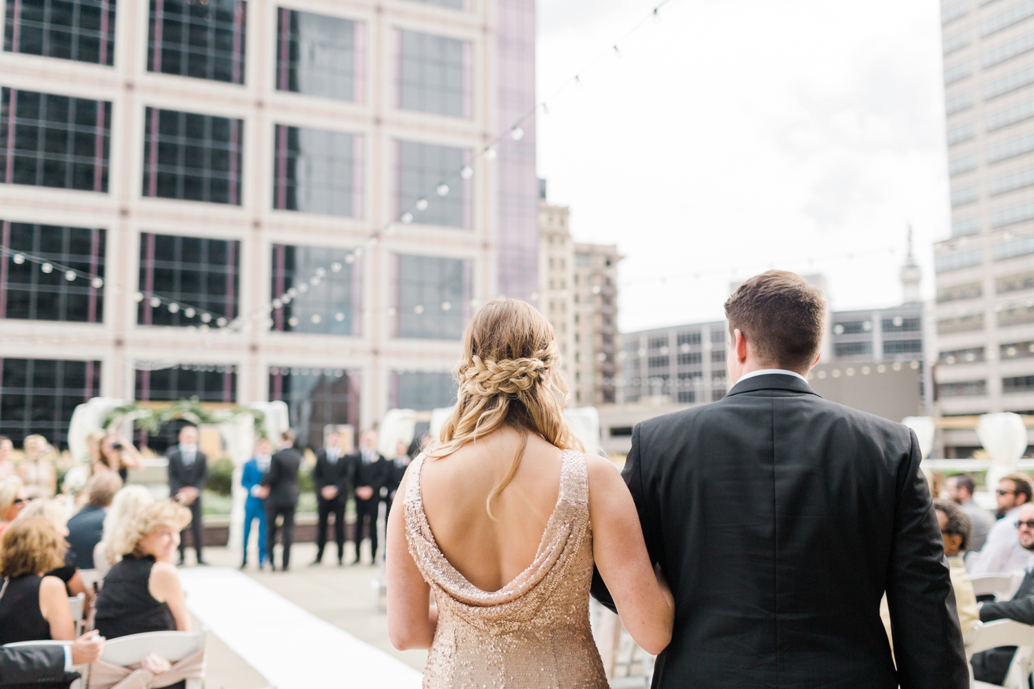 regions-tower-rooftop-wedding-downtown-indianapolis_0801.jpg