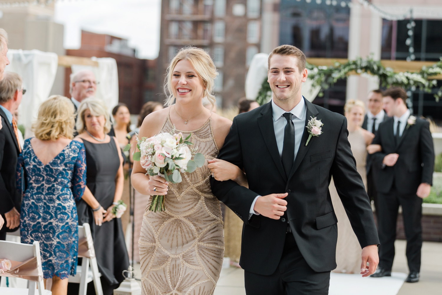 regions-tower-rooftop-wedding-downtown-indianapolis_0814.jpg