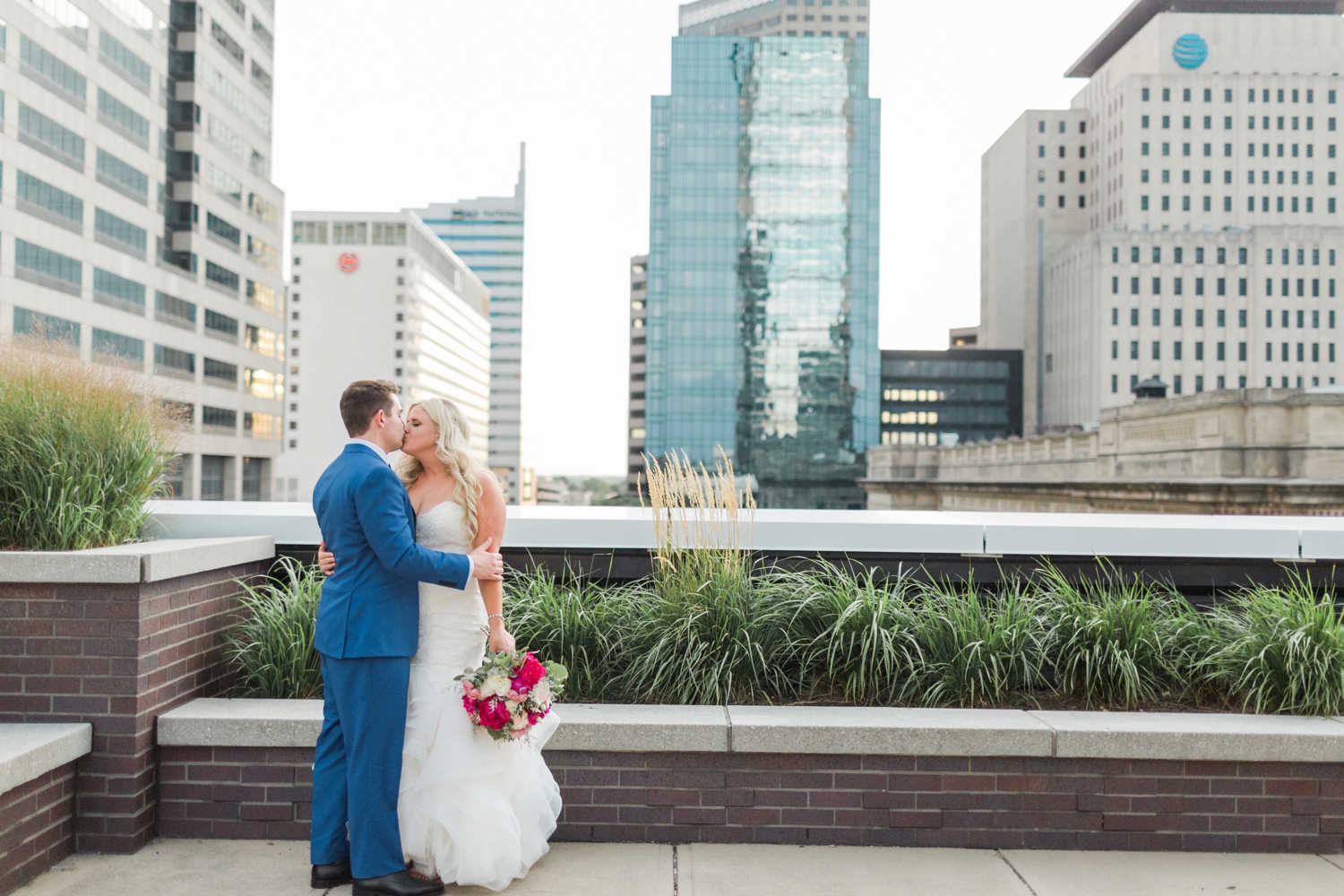 regions-tower-rooftop-wedding-downtown-indianapolis_0850.jpg