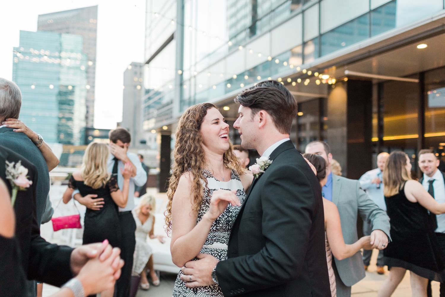 regions-tower-rooftop-wedding-downtown-indianapolis_0868.jpg